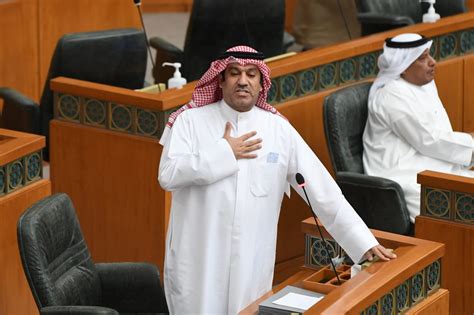 احمد الشحومي المحامي الكويتي